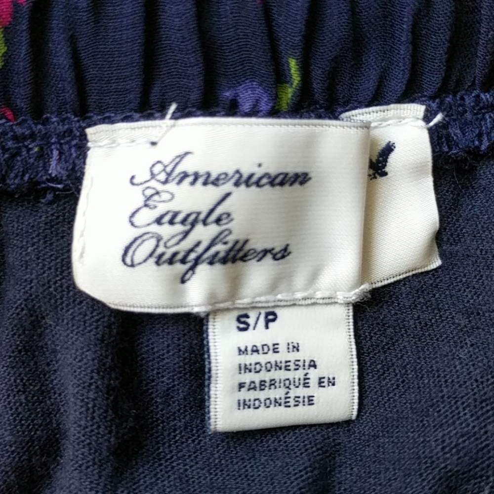 EUC Small AE Ruffled miniskirt - Picture 4 of 4